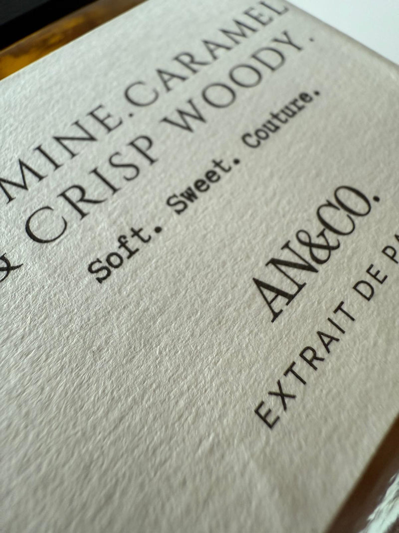 JASMINE. CARAMEL & CRISP WOODY